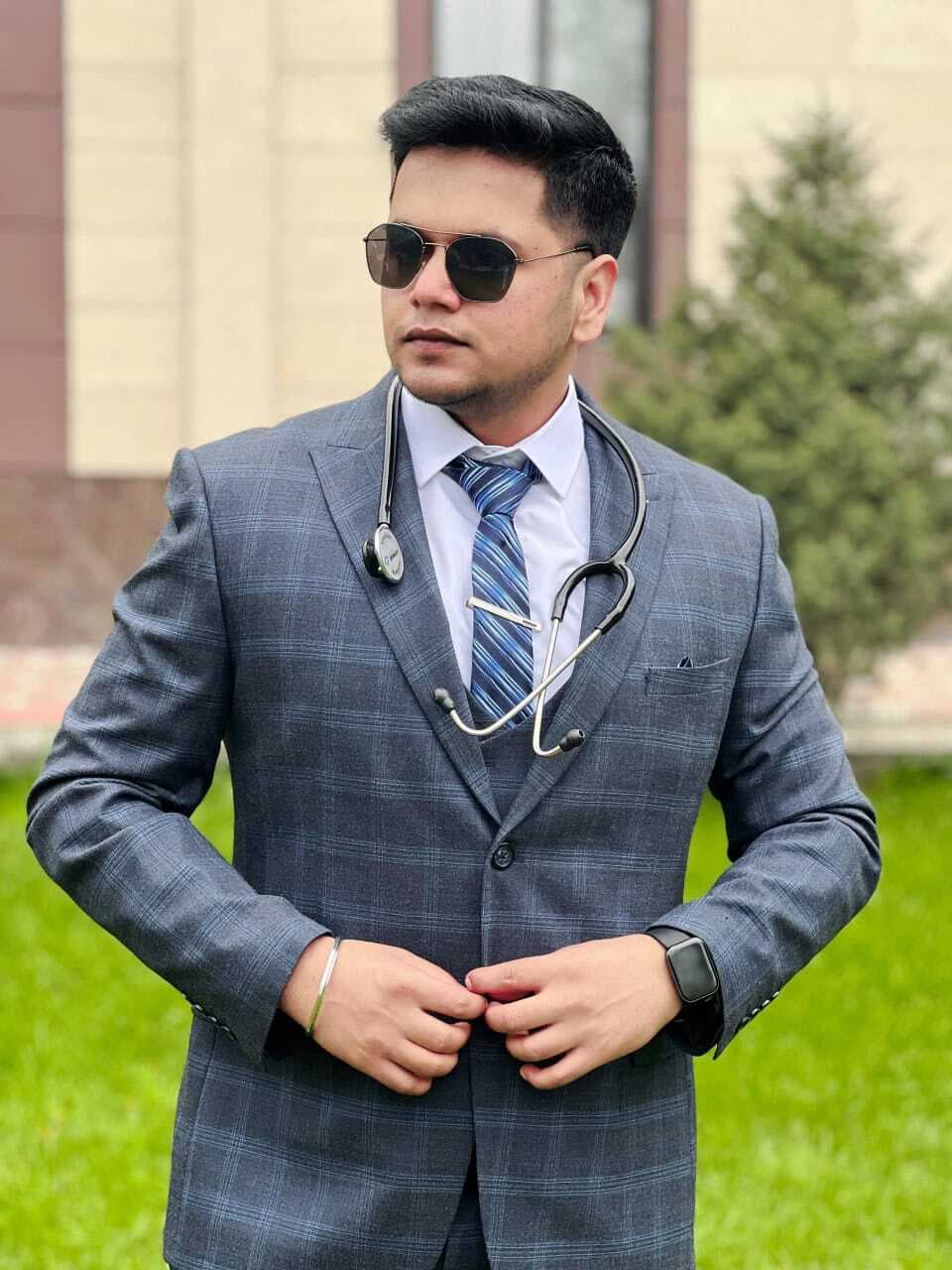 निशांत ने पास की ने एनएमसी की परीक्षा, परिजनों में खुशी का माहौल