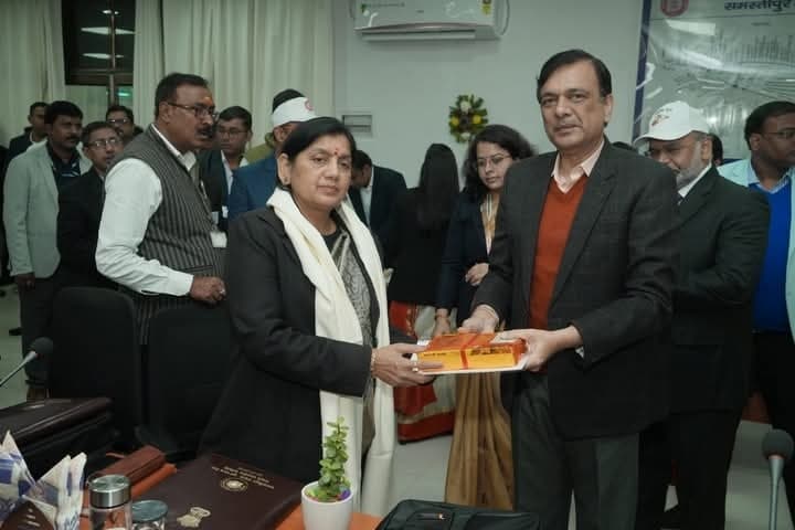 बैरगनिया स्टेशन को अमृत भारत योजना में करें शामिल : लवली आनंद