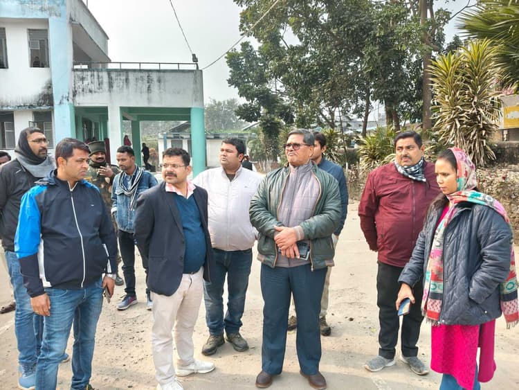 सिविल सर्जन ने सामुदायिक स्वास्थ्य केंद्र परबत्ता का किया निरीक्षण