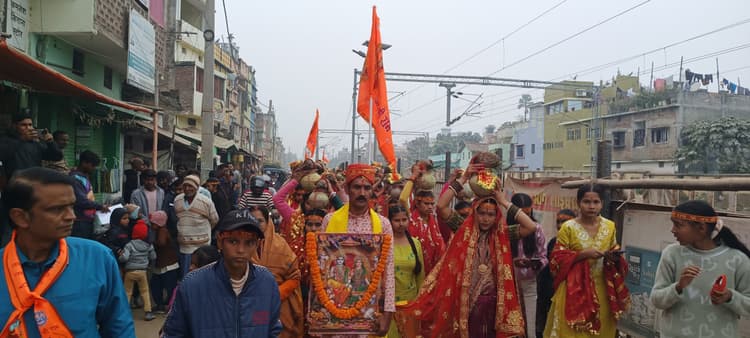 रामलला के वार्षिकोत्सव को लेकर निकाली गयी कलश शोभा यात्रा