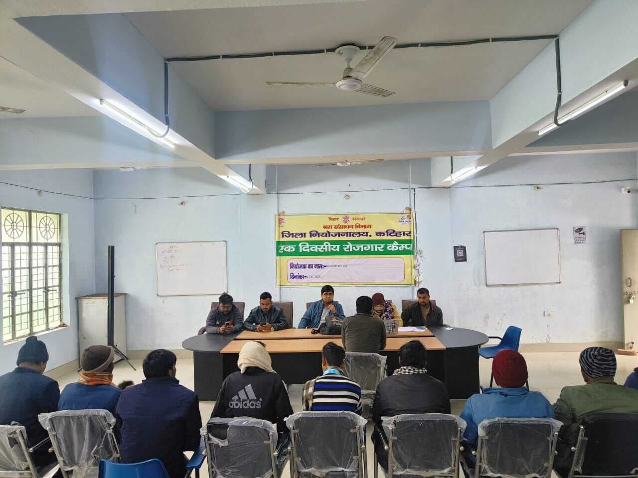 जॉब कैंप में 18 अभ्यर्थियों का किया गया ऑन द स्पॉट चयन