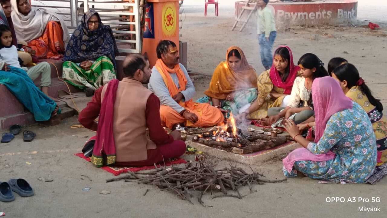 श्रीराम मंदिर की पहली वर्षगांठ पर हवन कार्यक्रम