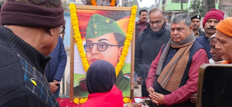 देश के महान क्रांतिकारी योद्धा थे नेताजी : खेमका