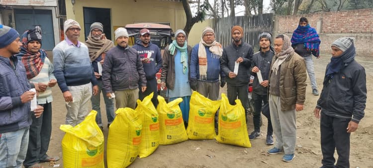 उर्वरक की नहीं है किल्लत, अफवाहों पर ध्यान नहीं दें किसान : बीएओ