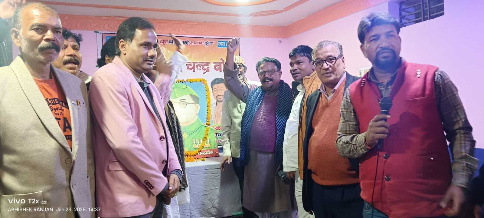 शहर में नेताजी की प्रतिमा लगाने के लिए स्थल की मांग