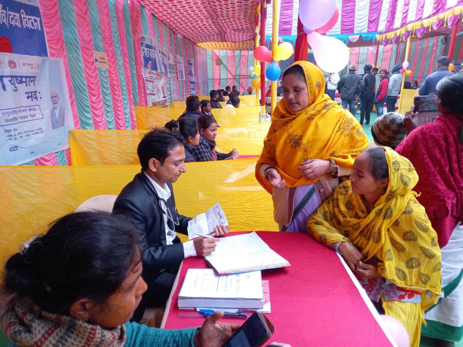 मेले में 190 लोगों के स्वास्थ्य जांच कर दी गयी दवा