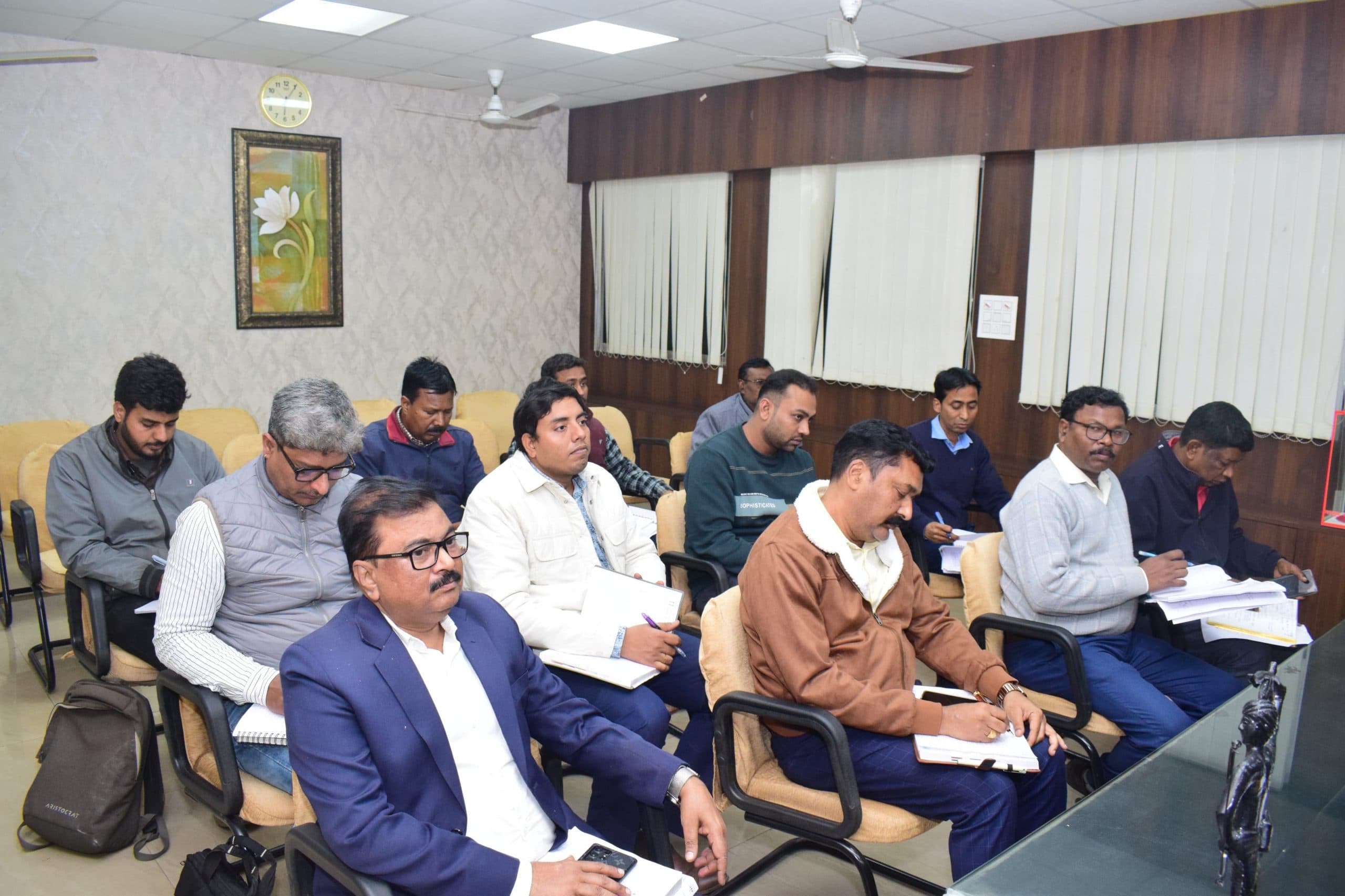 आवास के लाभुकों को शौचालय से करें आच्छादित : डीसी