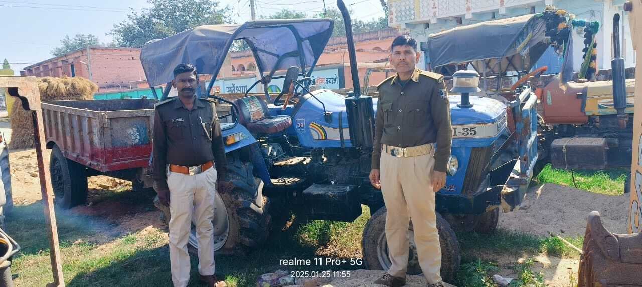 बालू लदे तीन ट्रैक्टर जब्त, चालक सहित धंधेबाज फरार