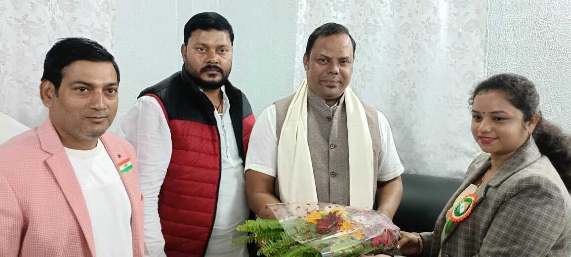 बालीवुड अभिनेता रवि साह का हुआ जोरदार स्वागत व सम्मान