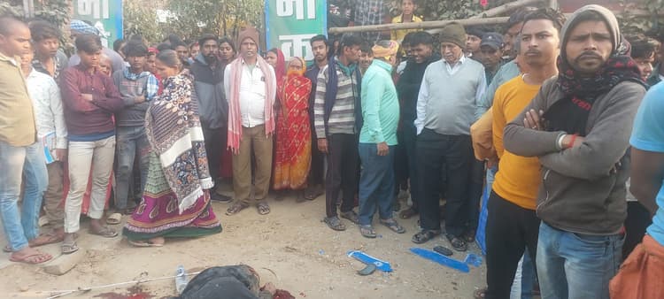 टेंपो पलटने से एक की मौत, पांच घायल