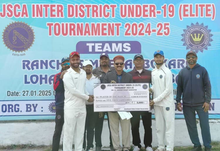 Cricket : रांची ने लोहरदगा को हराया