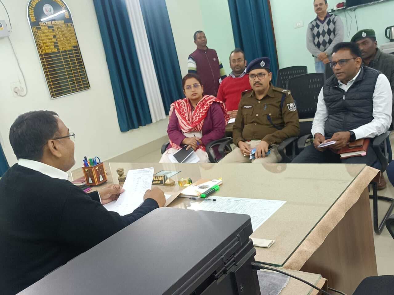 राष्ट्रीय लोक अदालत का आयोजन आठ मार्च को