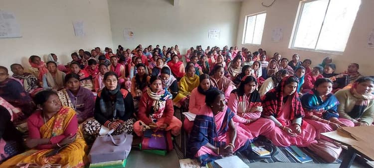 पोषण ट्रैकर एप में शत-प्रतिशत डाटा अपलोड करें: सीडीपीओ