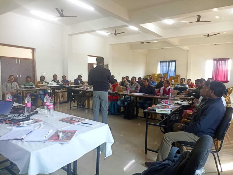 Ranchi News : कृषि आधारित गतिविधियां बढ़ाने का निर्देश, इससे घरेलू आय में होगी वृद्धि