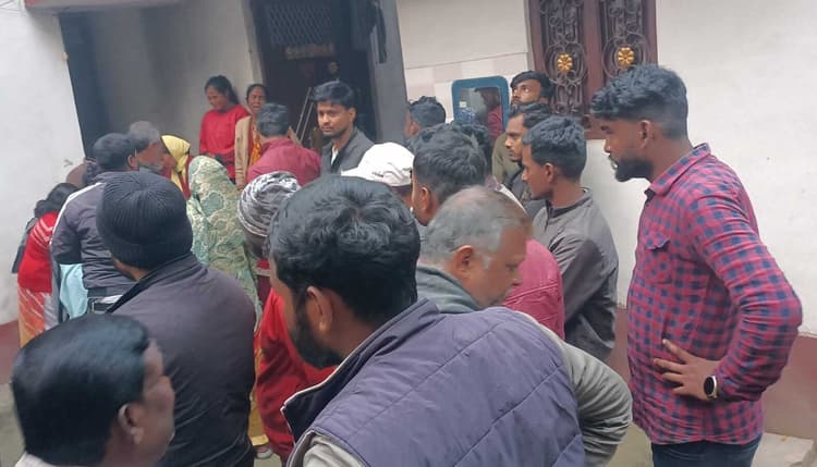 युवक की सड़क दुर्घटना में मौत