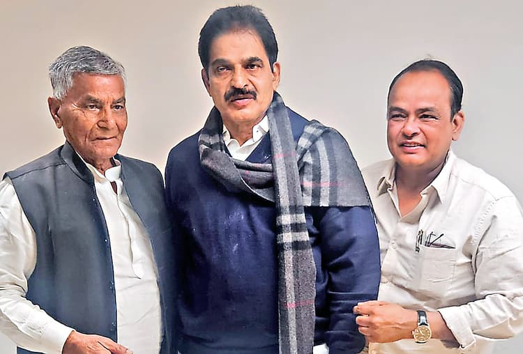 Ranchi News : दिल्ली में मंत्री इरफान कांग्रेस के राष्ट्रीय महासचिव से मिले