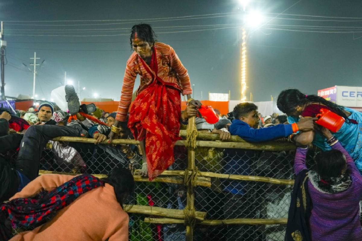 Mahakumbh Stampede : महाकुंभ में दो बार मची थी भगदड़, जानें आखिर 7 लोगों की कैसे गई जान
