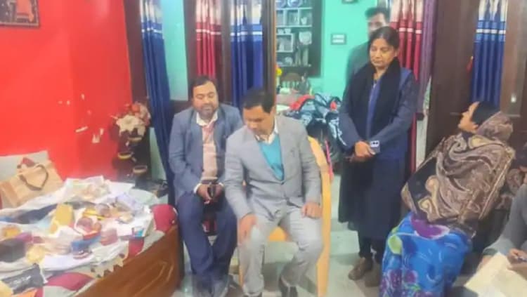 सुबह चार बजे तक विजिलेंस की चली कार्रवाई, इंजीनियर के 4 ठिकानों से मिले कई दस्तावेज
