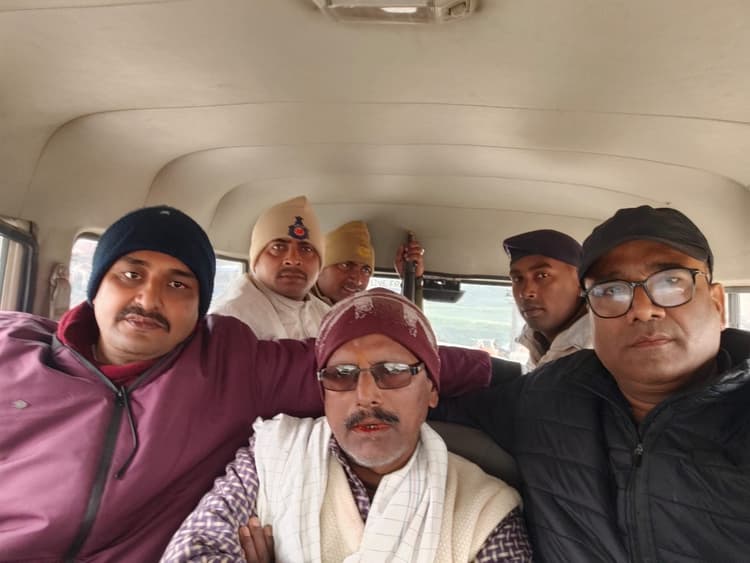 सीतामढ़ी में दबोचा गया रिश्वतखोर राजस्व कर्मचारी, 51 हजार घूस के साथ हुआ गिरफ्तार