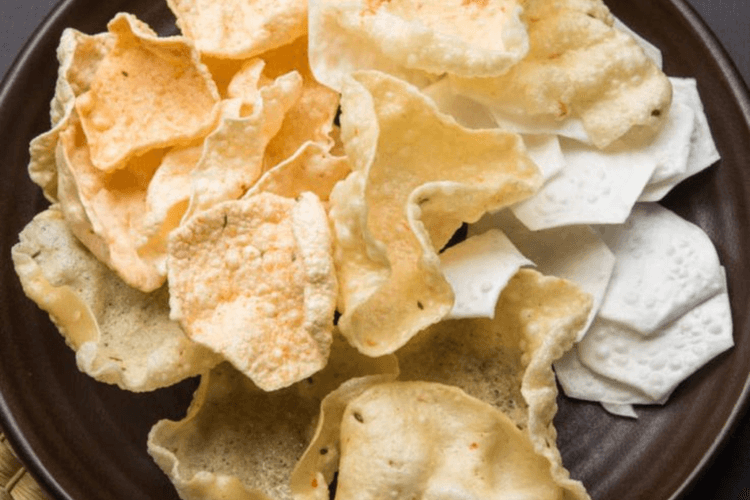 Aaloo Papad Recipe: व्रत के लिए बनाएं टेस्टी आलू पापड़, जानें रेसिपी