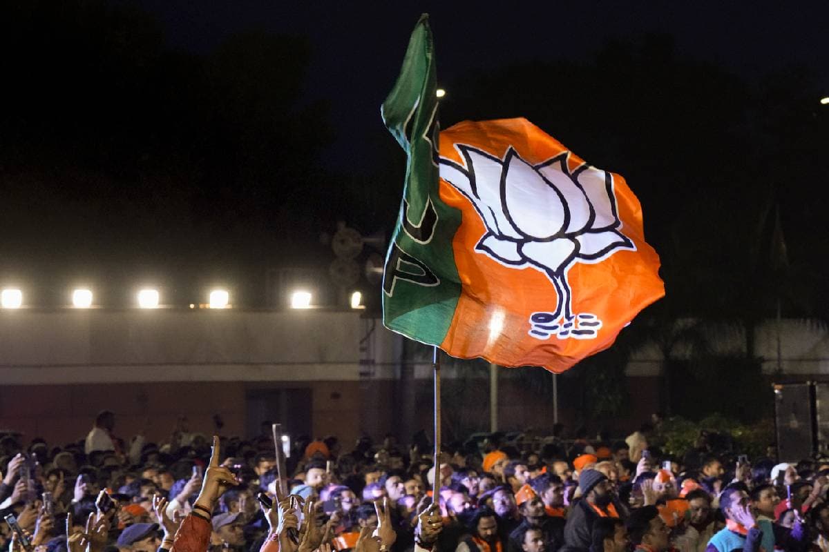 Delhi Result : दिल्ली के बाद पंजाब में भी आप को हिला सकती है बीजेपी, मिलने लगे संकेत