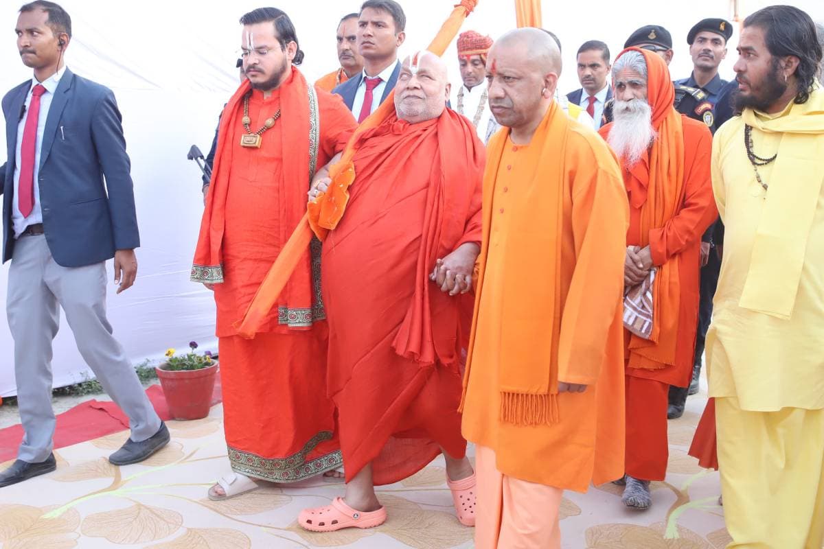 Mahakumbh Mela 2025 : рд╕рдирд╛рддрди рдзрд░реНрдо рдХреЗ рдЦрд┐рд▓рд╛рдл рдХреМрди рд░рдЪ рд░рд╣рд╛ рд╣реИ рд╖рдбреНрдпрдВрддреНрд░ ? рд╕реАрдПрдо рдпреЛрдЧреА рдиреЗ рдмрддрд╛рдпрд╛