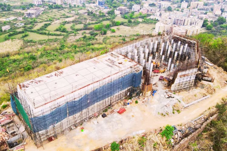 L&T को धनबाद डीसी ने दिया अल्टीमेटम, मार्च 2025 तक पूरा करें काम