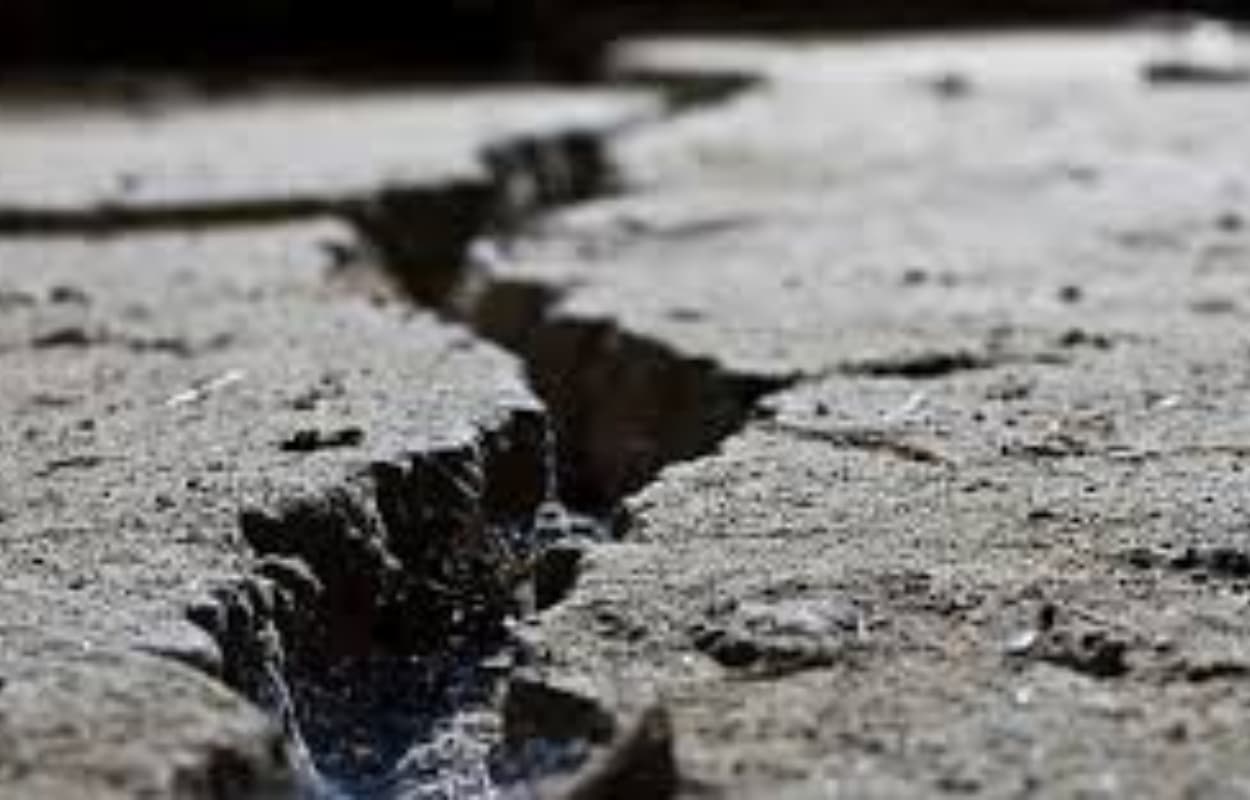 Bihar Earthquake: रात के अंधेरे में डोली बिहार की धरती, नेपाल था भूकंप का केंद्र