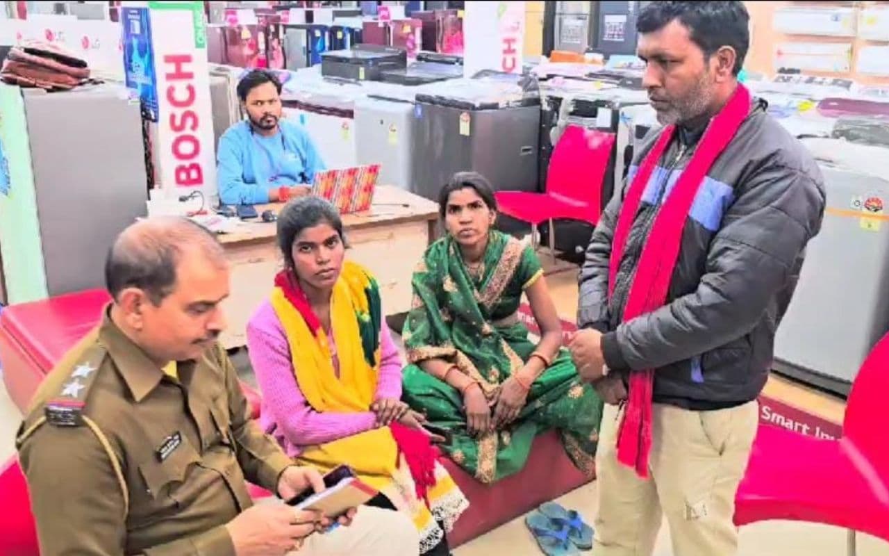 Gopalganj News: SBI से पैसा लेकर लौट रही महिला से दिन-दहाड़े हुई लूट, पुलिस ने दिया ये आश्वासन