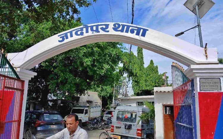 Bihar News: जब्त कार का इस्तेमाल करना थानाध्यक्ष को पड़ा महंगा, अदालत ने लगाया 1 लाख का जुर्माना