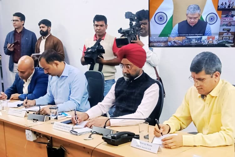 16 गुणा हुआ झारखंड का वार्षिक रेल बजट, नया ट्रैक बिछाने पर खर्च होंगे 56,694 करोड़ रुपए