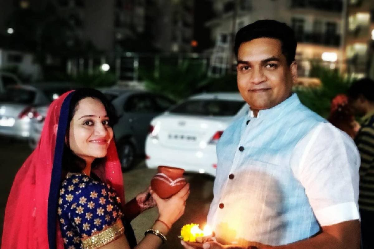 Kapil Mishra : पत्नी के लिए करवाचौथ का व्रत रखते हैं कपिल मिश्रा, पानी भी नहीं पीते
