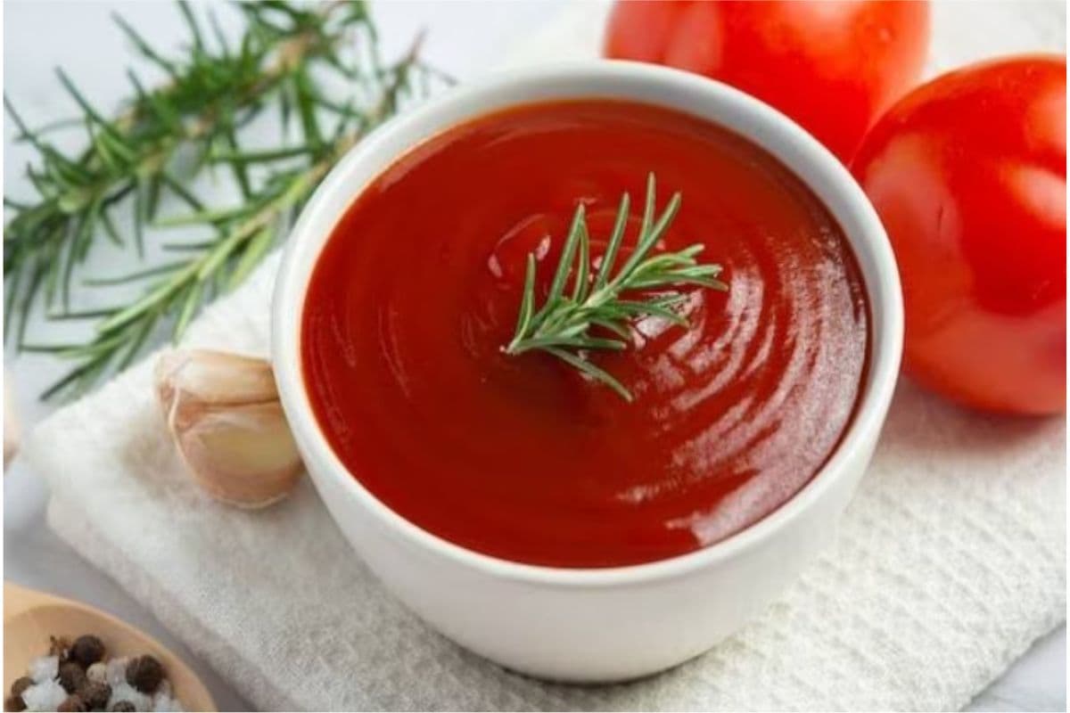 Making Tomato Sauce at Home : बाजार जैसा टोमेटो सॉस अब घर पर बनाएं आसानी से