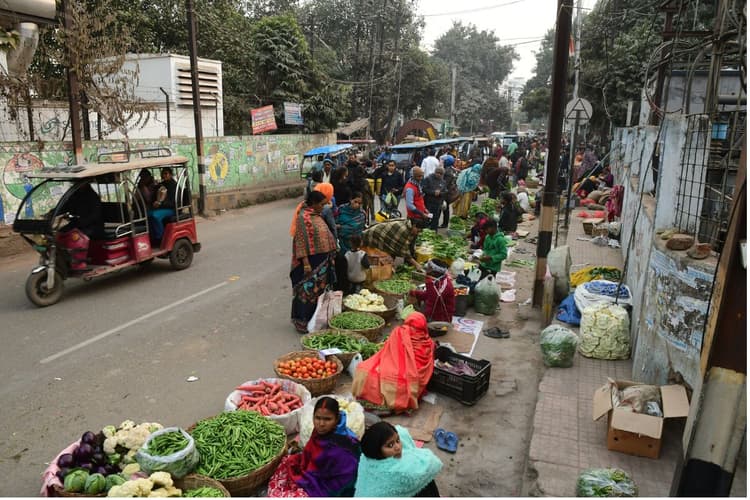 पटना में वेंडिंग जोन की कमी से बढ़ रहा जाम, दुकानदारों की बढ़ी परेशानी