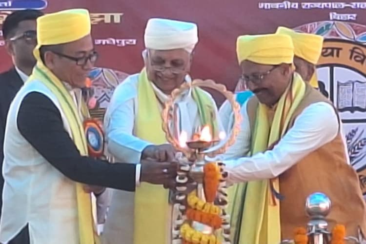 BNMU के छठे दीक्षांत समारोह का कुलाधिपति ने किया उद्घाटन, बोले- अभी हम अमृत काल में जी रहे हैं