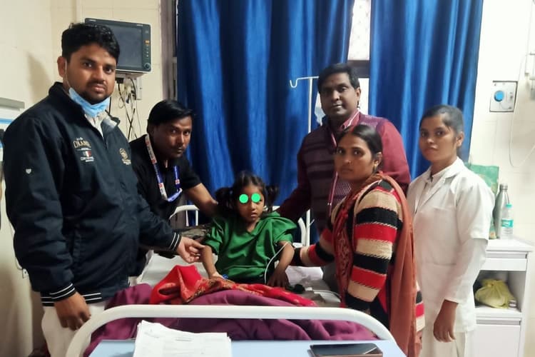 Prayagraj: महिला शिशु में दुर्लभ हाइड्रोसील का सफल ऑपरेशन
