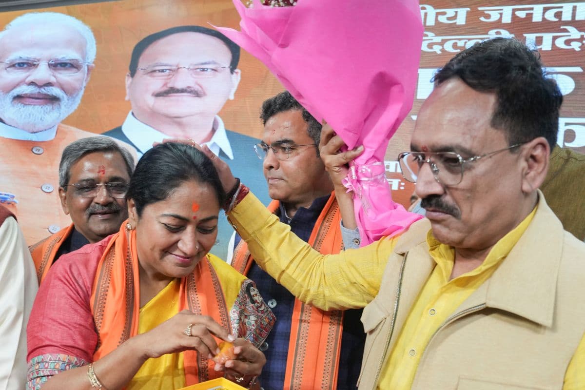 Delhi New CM: рд╕рд╕реНрдкреЗрдВрд╕ рдЦрддреНрдо, рд░реЗрдЦрд╛ рдЧреБрдкреНрддрд╛ рд╣реЛрдВрдЧреА рджрд┐рд▓реНрд▓реА рдХреА рдирдпреА рдореБрдЦреНрдпрдордВрддреНрд░реА, рд╡рд┐рдзрд╛рдпрдХ рджрд▓ рдХреА рдиреЗрддрд╛ рдЪреБрдиреА рдЧрдИрдВ