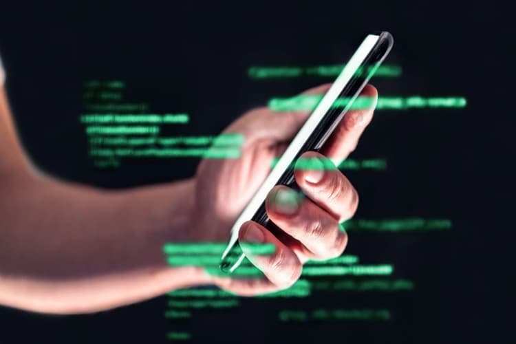 फोन में यह अजीब निशान दिखा? समझ लें रिकॉर्ड हो रही है आपकी स्क्रीन