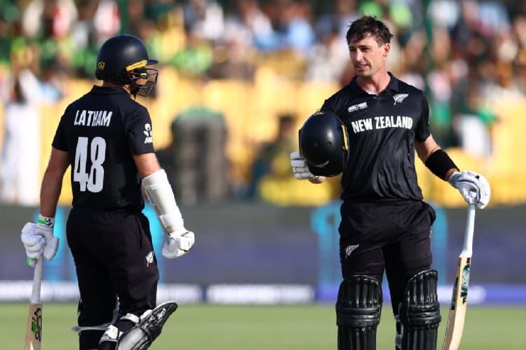 विल यंग और टॉम लैथम ने पाकिस्तानी गेंदबाजों को दौड़ा-दौड़ाकर कूटा, गांगुली-सहवाग की बराबरी की