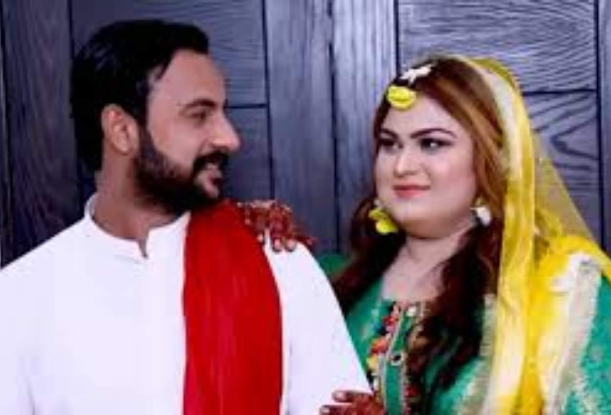 कार की गियर चेंज कर जीता लड़की का दिल, बन गया घर जमाई! खूब हो रही चर्चा