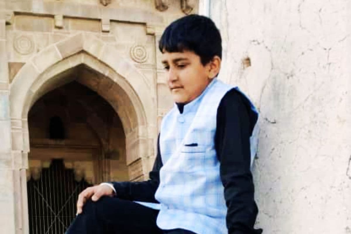 9 साल के क्षितिज की बेरहमी से हत्या, आंखें निकाली, पेट में चाकू से किये अनगिनत वार, झाड़ी में मिला शव