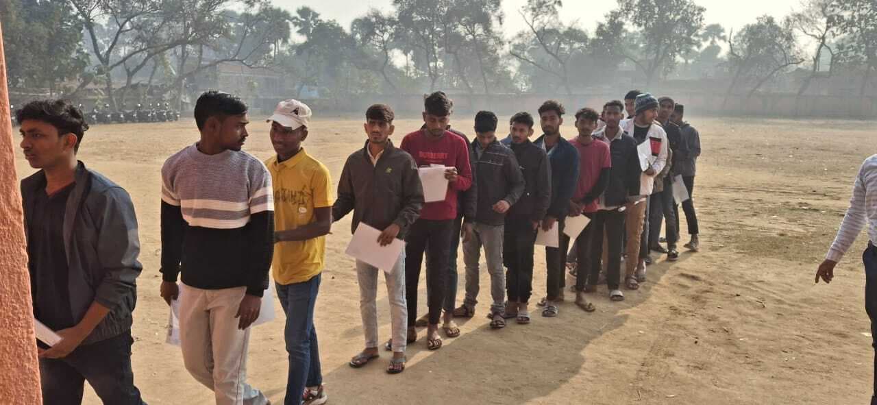 पांच केंद्रों पर कड़ी सुरक्षा-व्यवस्था के बीच इंटर परीक्षा शुरू