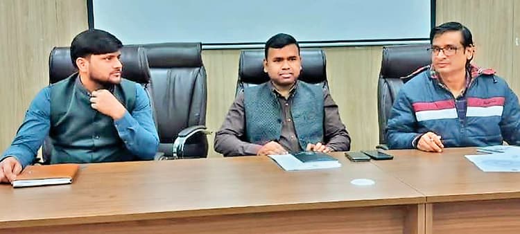 Ranchi news : आवासीय भवन में हो रहा है व्यवसाय, तो शत-प्रतिशत जुर्माना लगायें : उप प्रशासक