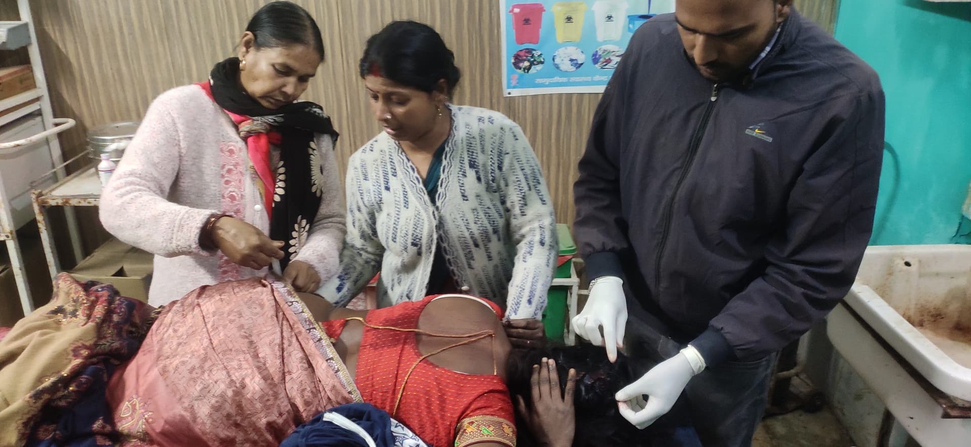 लोन चुकाने के लिए कहा, तो पति ने पत्नी का सिर फोड़ा