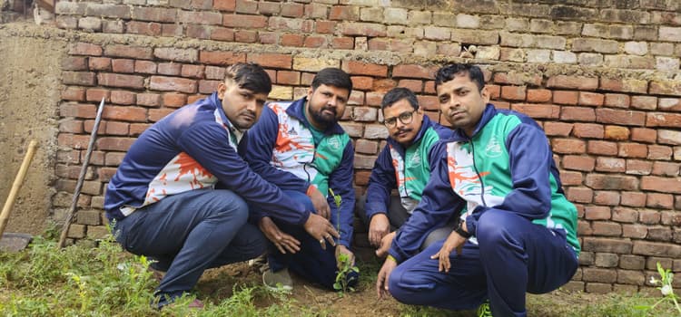 साइकिल यात्रा एक विचार ने खैरा प्रखंड में किया पौधरोपण