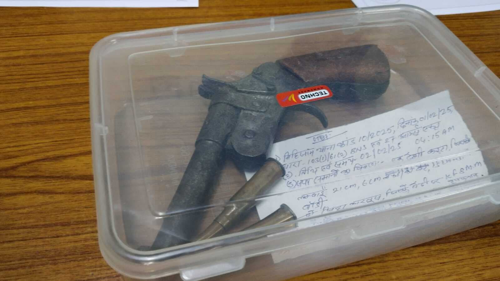 राहुल की हत्या के दो अभियुक्त गिरफ्तार, पिस्तौल व कारतूस बरामद