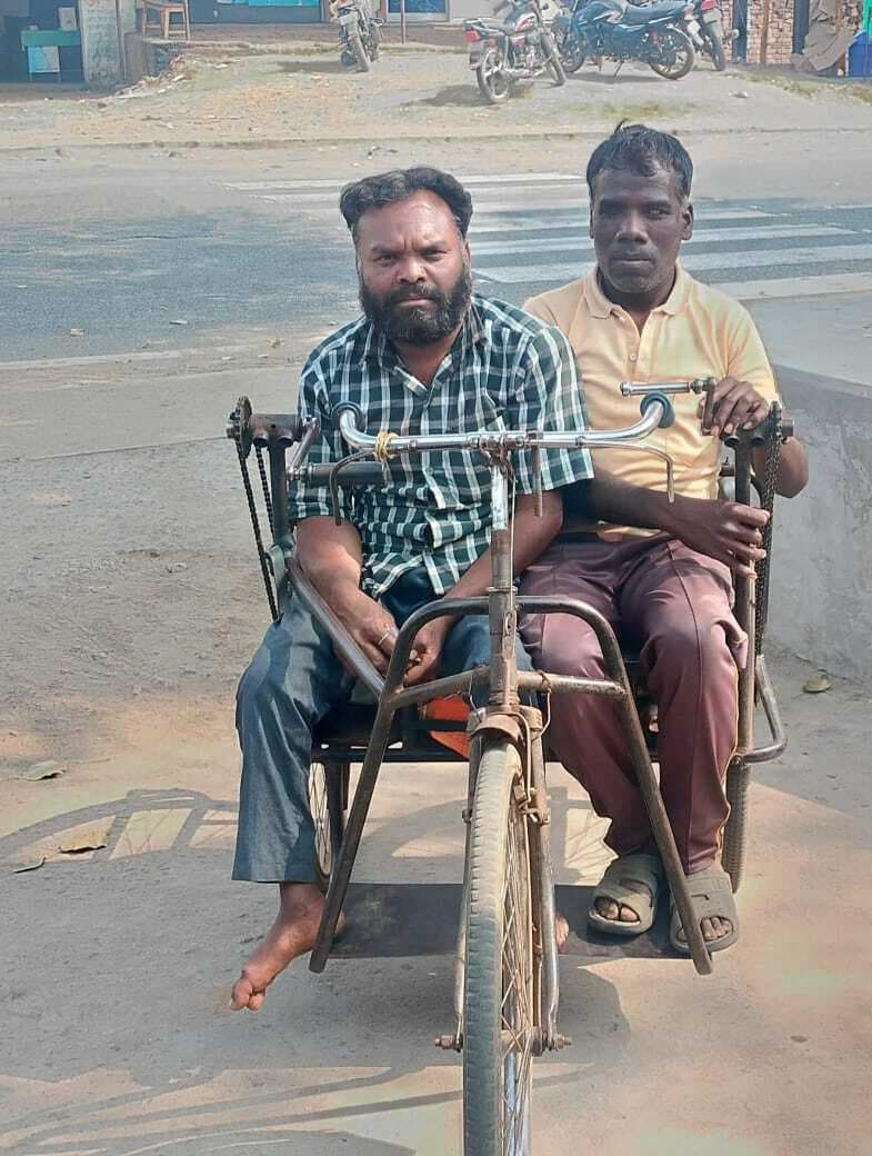 पत्नी व पुत्री 40 दिन से लापता, पुलिस से गुहार