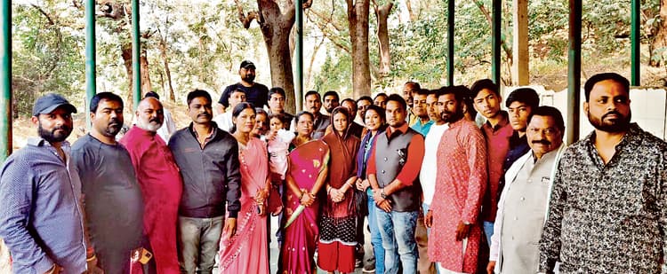 ranchi news : महाशिवरात्रि पर 26 को निकाली जायेगी शिव बारात, पहाड़ी मंदिर परिसर में तैयारी पर विमर्श