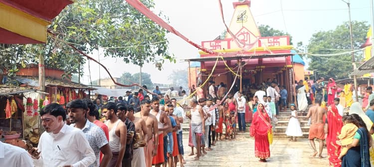 Giridih News :झारखंडधाम में धूमधाम से मना भगवान शिव तिलकोत्सव