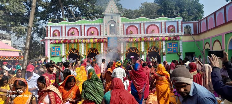 वार्षिक पूजनोत्सव को लेकर मां काली मंदिर में उमड़ा भक्तों का सैलाब